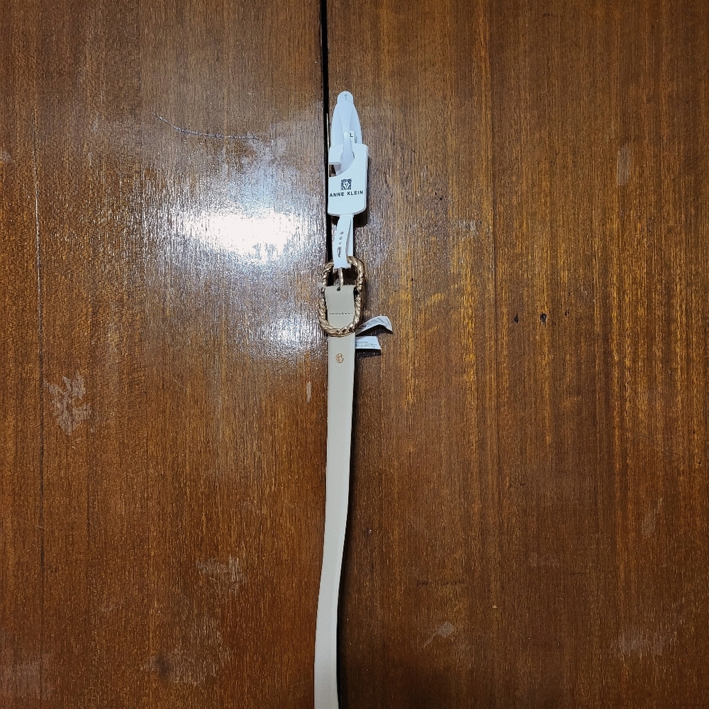 Anne Klein White Belt with Gold Twist Buckle